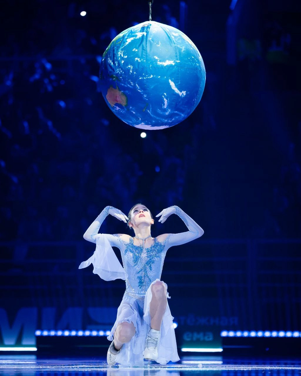 Софья Акатьева. Программа с турнира по шоу-программам. Фото в поддержку Супер Соника.