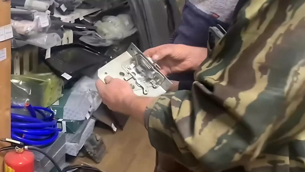     Участники военной спецоперации поблагодарили жителей Удмуртии за отправленные инструменты, для ремонта и обслуживания автомобилей.