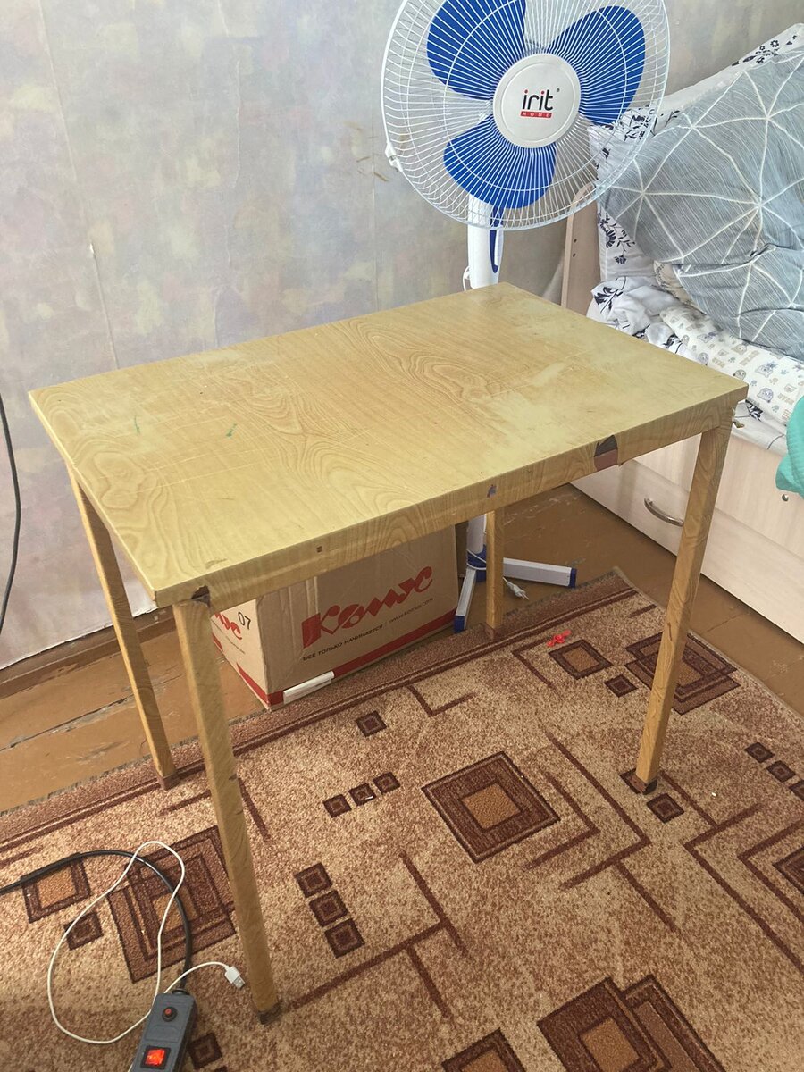 Вот такой стол был