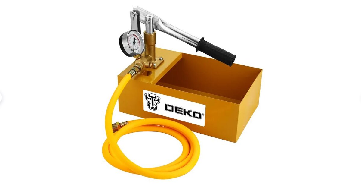 Именно такой опрессовщик и использовался во время ремонта.