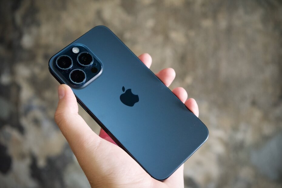    iPhone 15