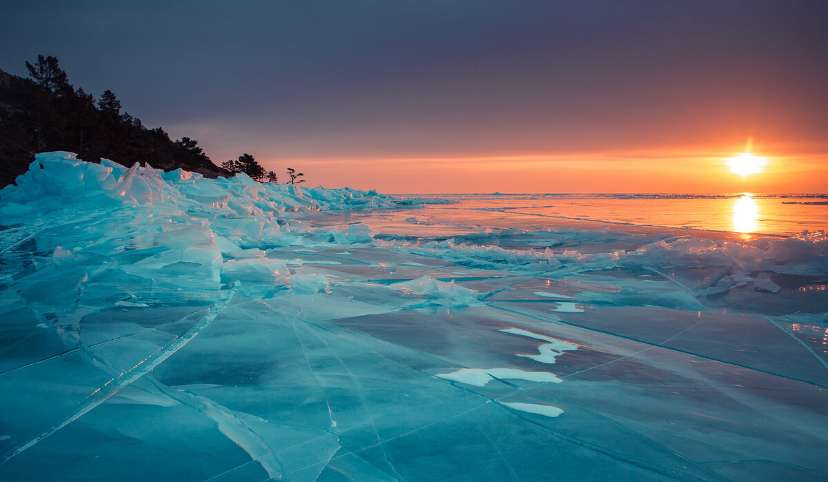Не подскользнитесь, Боги ) Вы лучшие. Из нас. / фото яндекс.