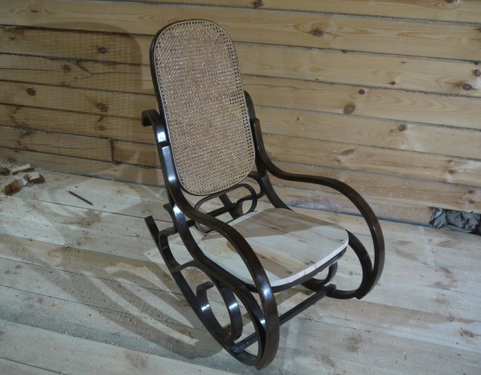 Изготовление кресла-качалки своими руками из фанеры, дерева или трубы