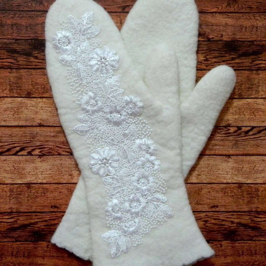 Валяные варежки. Автор Надежда Соловьева