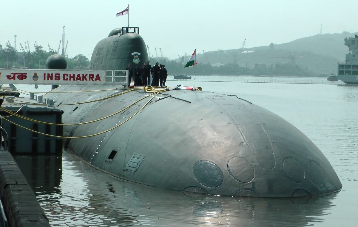    Атомная подводная лодка "Нерпа"  Ajai Shukla/CC BY-SA 3.0/Wikimedia Commons