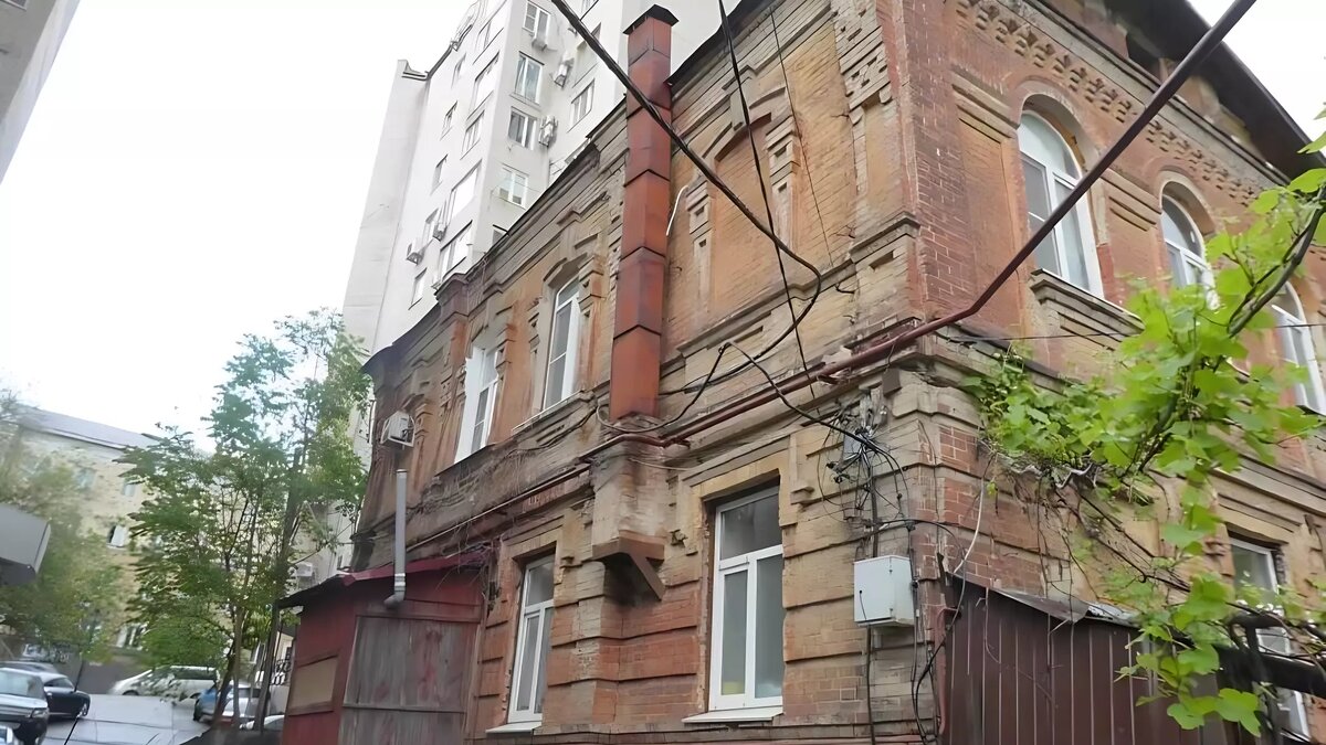     В Ростове список ОКН пополнило старинное здание в переулке Братском, 39, сообщил Комитет по охране объектов культурного наследия региона.