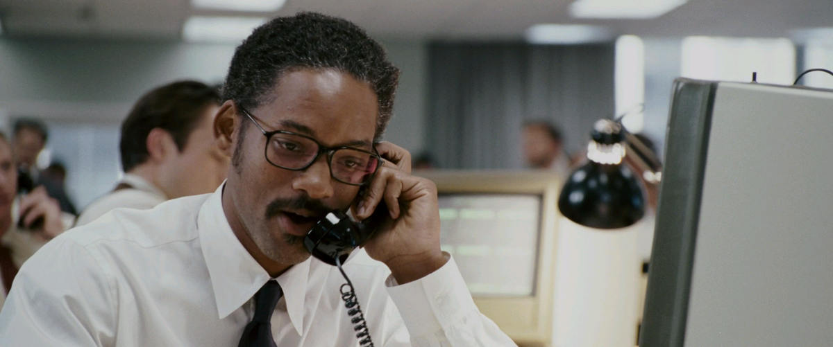 В фильме «В погоне за счастьем» главный герой умело преодолевает возражения клиентов