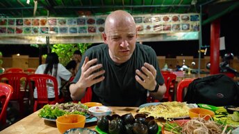 Впервые страшно при виде еды! Что едят обычные камбоджийцы? Ночной рынок в Пномпене