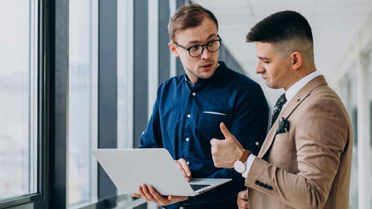    Фото: Senivpetro / Freepik Август Макаров