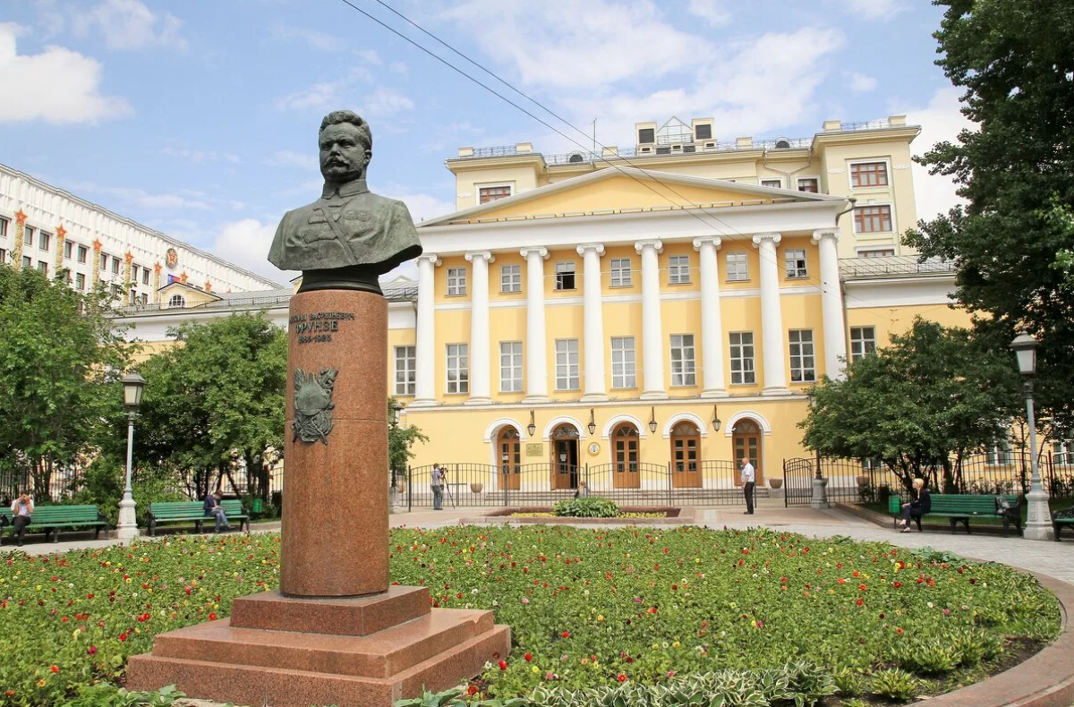 Поварская 30. Гнесинка Академия Москва. Музыкально-педагогического государственного института им. Гнесиных. Музыкальная школа имени Гнесиных. Московский музыкальный техникум Гнесиных.