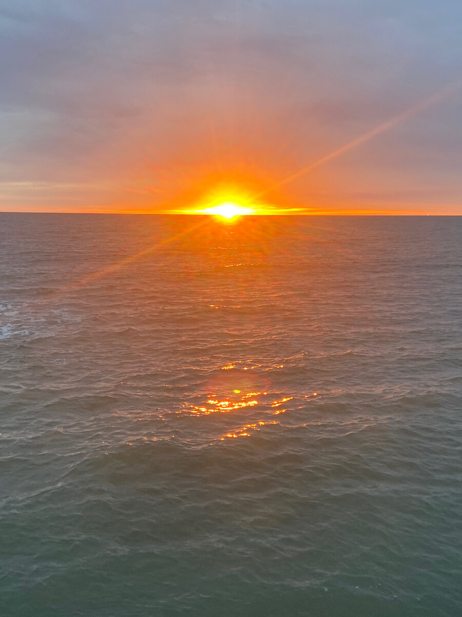 Закат на черном море в ноябре 