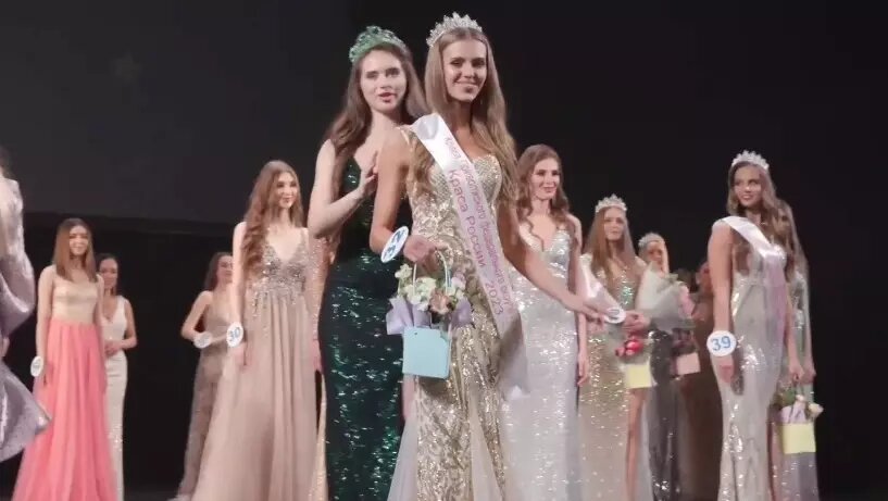     Жительница Нижнего Новгорода Ксения Новикова стала «Красой ПФО». Итоги были объявлены на всероссийском конкурсе «Краса России — 2023» 15 ноября.