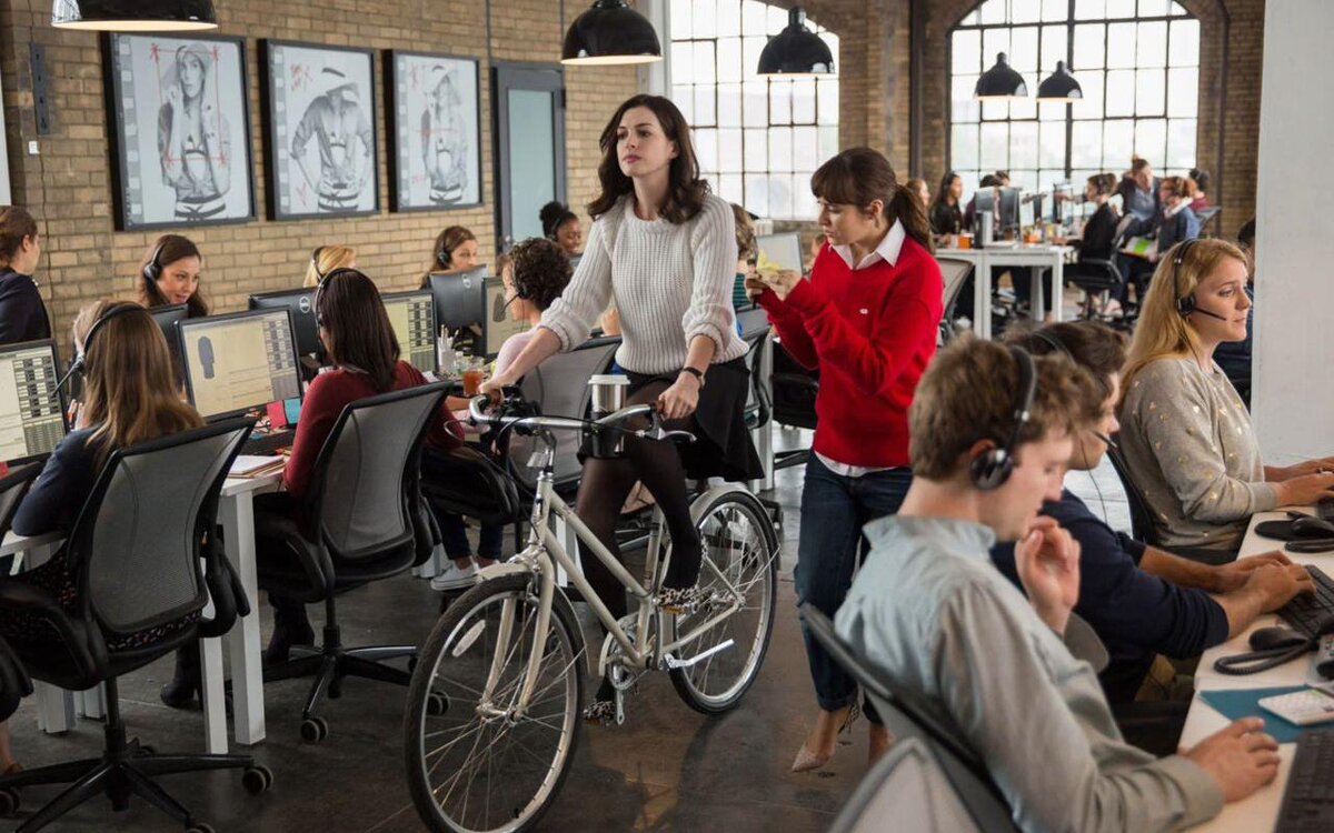 RatPac-Dune Entertainment, Waverly Films📷Кадр из фильма «Стажер»