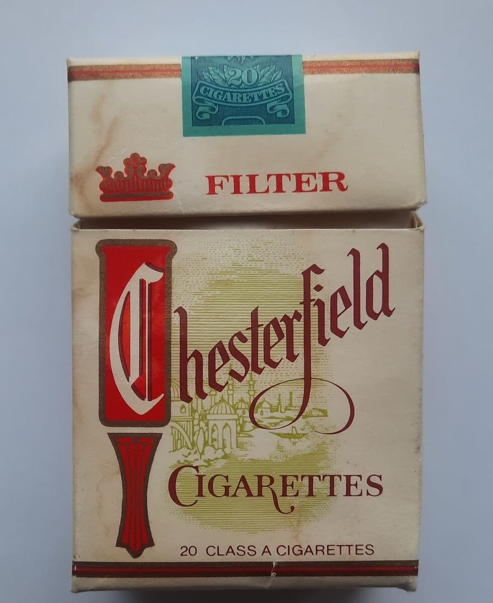 Честерфилд цена за пачку. Пачка сигарет Честерфилд. Честерфилд сигареты 90х годов. Сигареты 40-х годов американские. Сигареты Chesterfield Red.