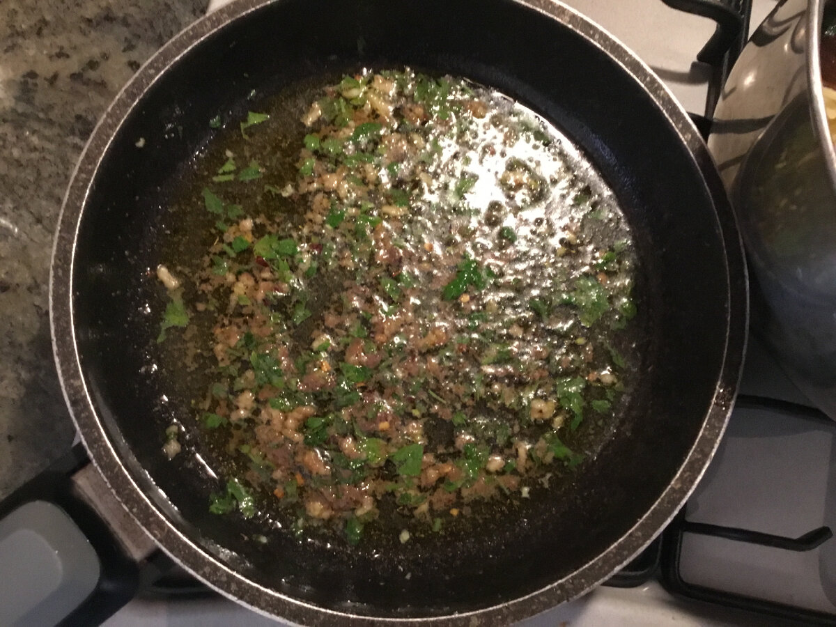 Заправка должна выглядеть примерно вот так. 