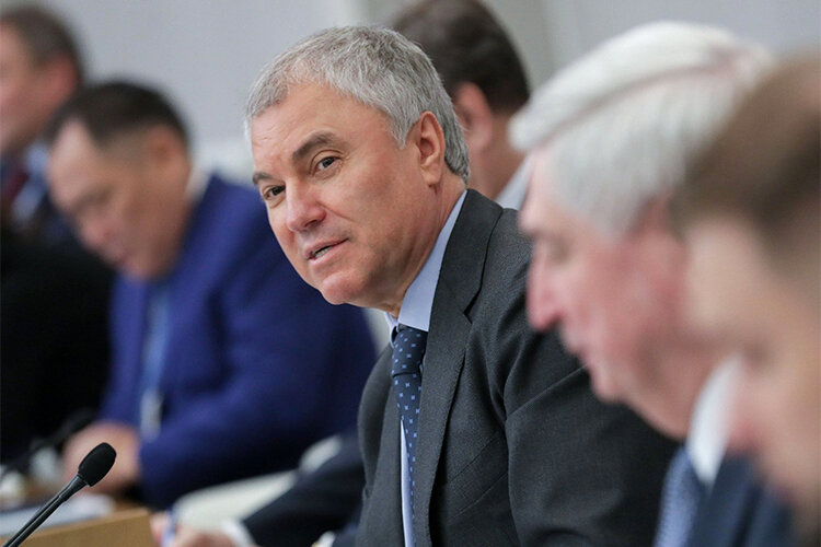    Вячеслав Володин: «Начнем работать с Центральным банком, правительством. Для тех, кто проживает в регионах, где заработная плата, доход высокие, [ставка] будет отличаться. Но это и справедливо, и, с другой стороны, люди будут закрепляться в регионах» Фото: duma.gov.ru