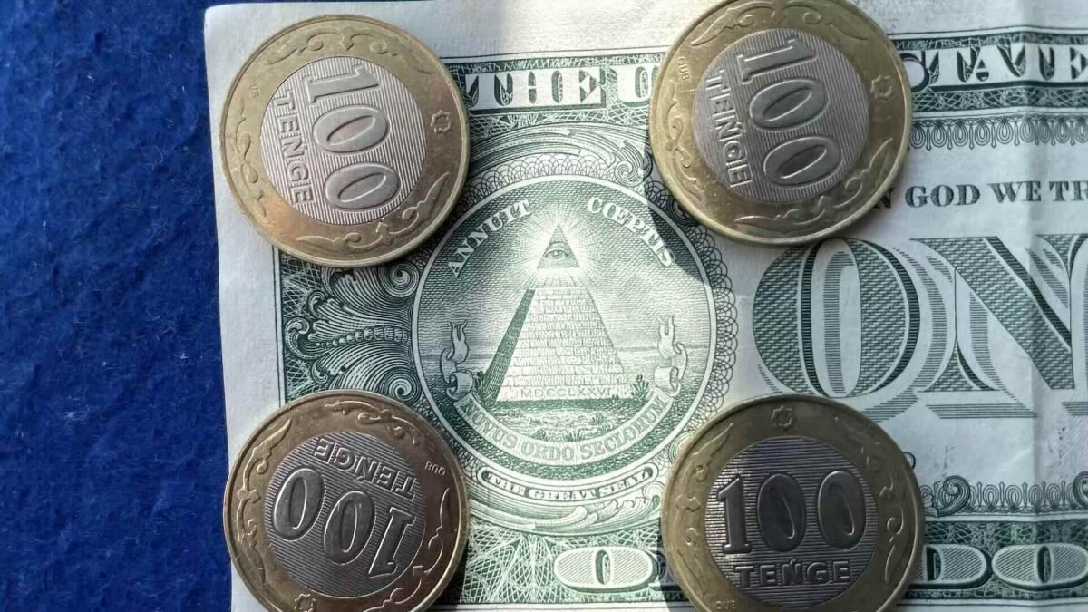    Фото: Bizmedia.kz Август Макаров