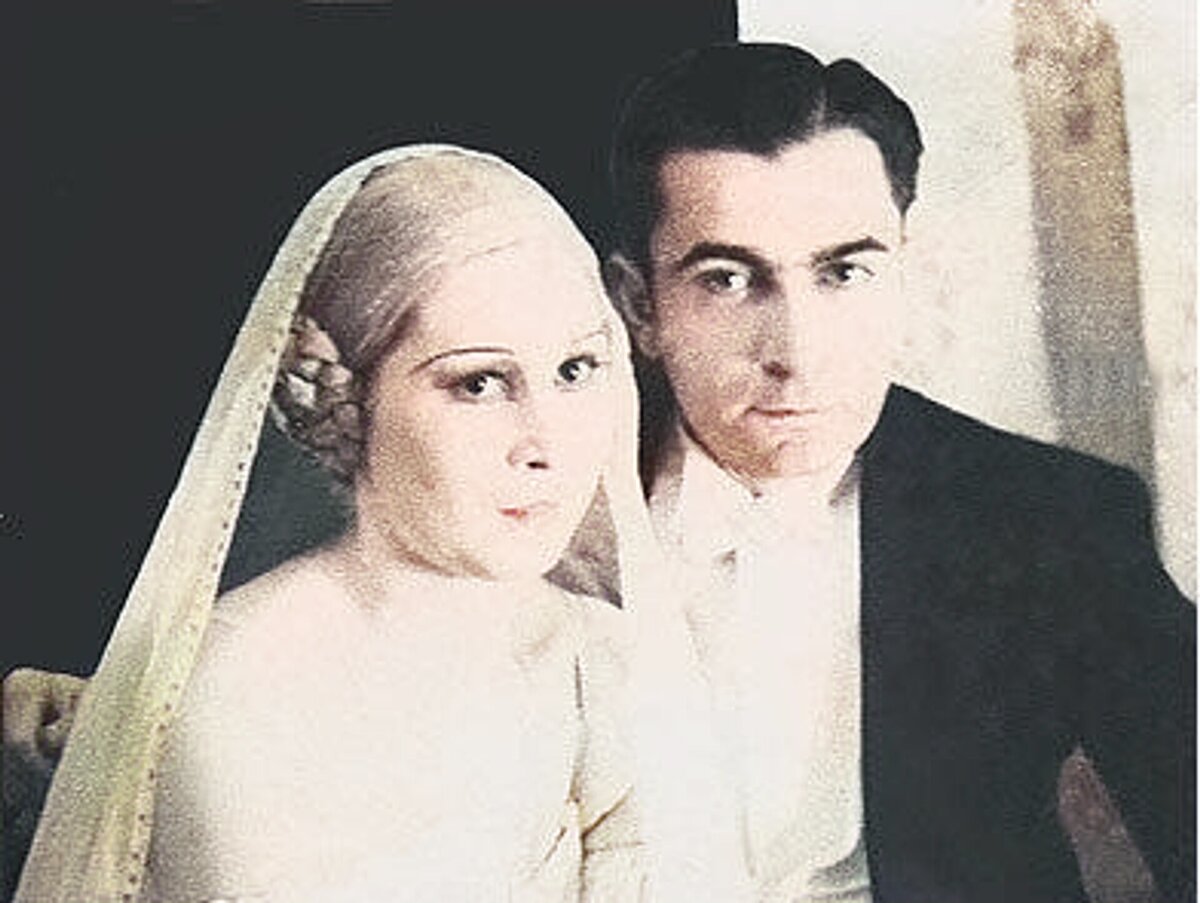 A'studio a'studio - так же как все. ноты туда и обратно. распускать слухи. ноты джулия а студио. алла пугачёва песенка про меня текст.