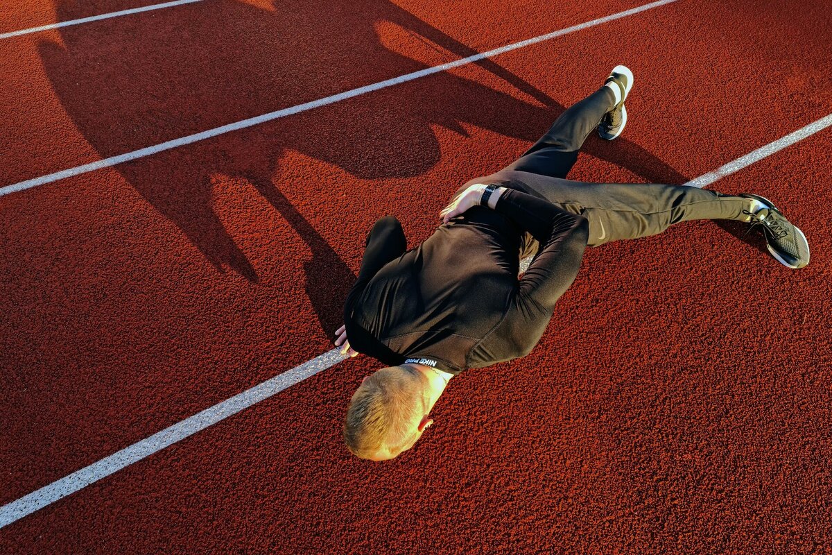     Кому лучше отказаться от планки: когда популярное упражнение может стать опасным?