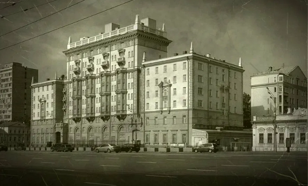 Здание посольства США в Москве в те годы