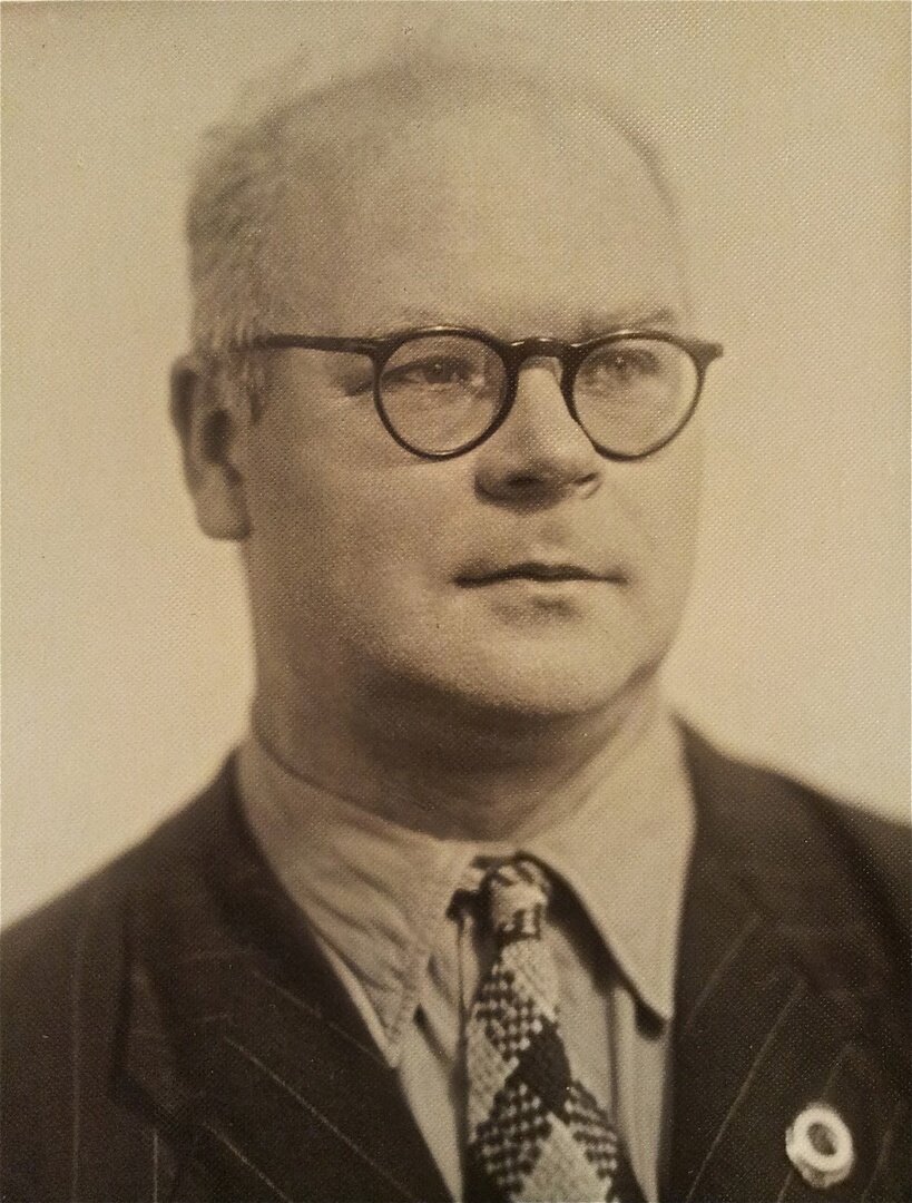 Анатолий Харлампиев