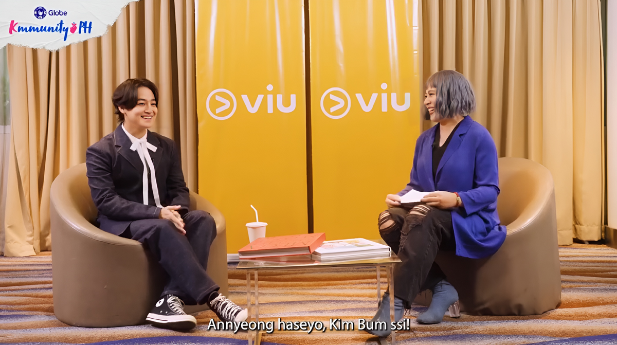 кадр из интервью «Globe-Telecom» «Kmmunity PH» Ким Бом, 22.09.2023