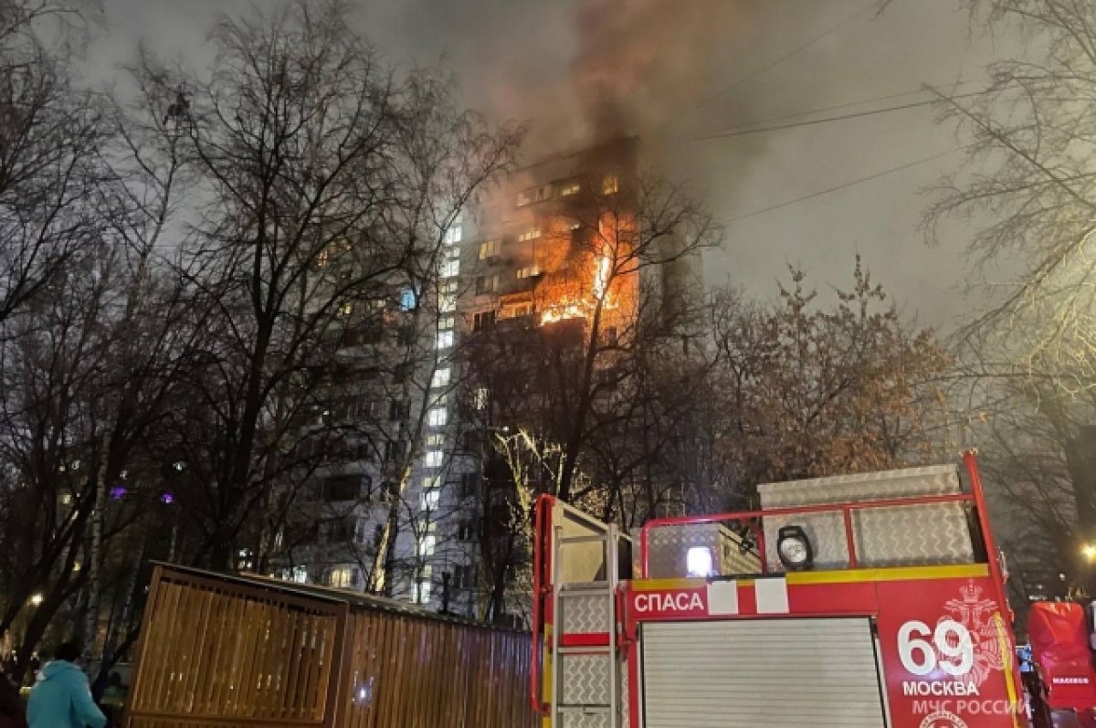    На северо-востоке Москвы при пожаре погибли две женщины