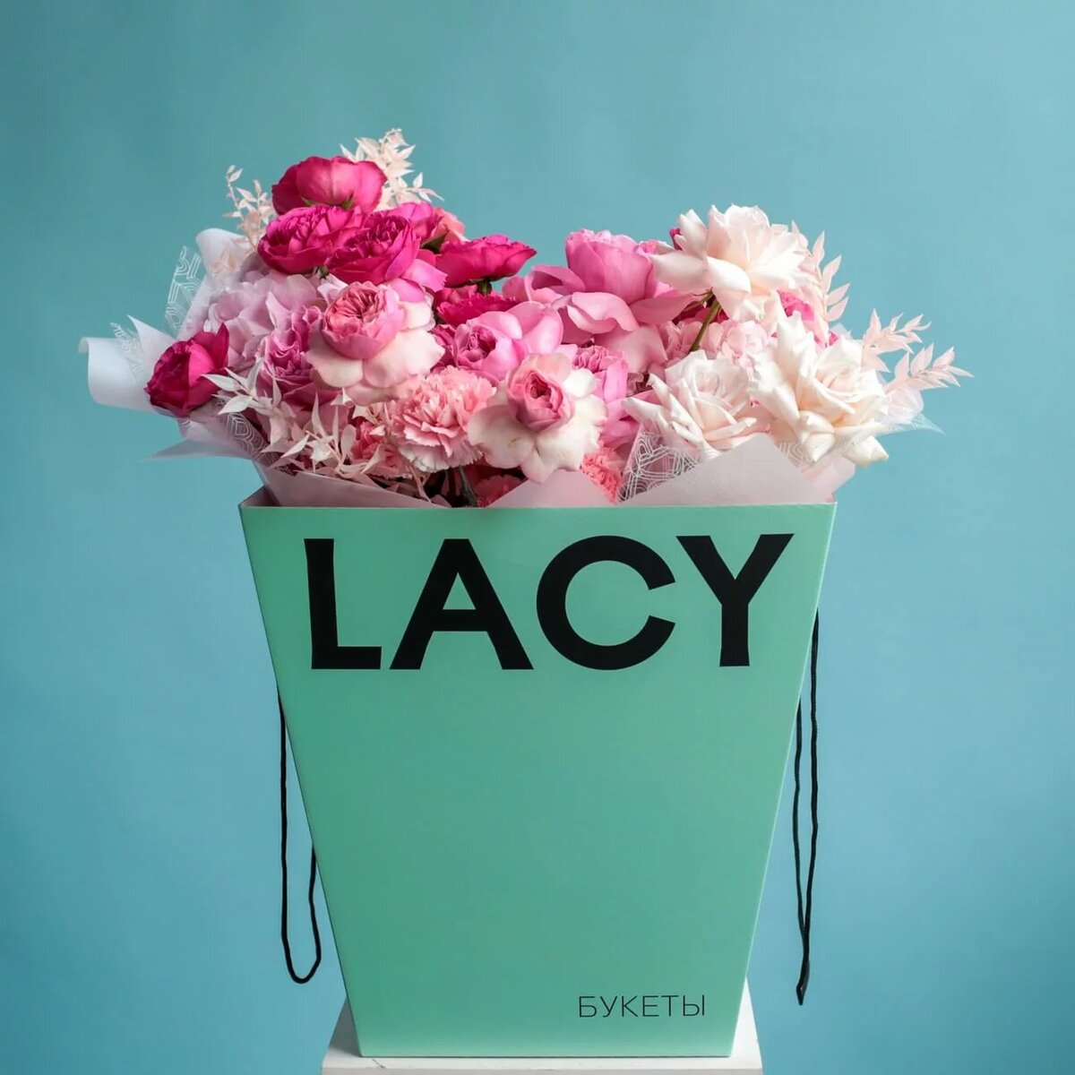 Букет в стиле Lacy Bird