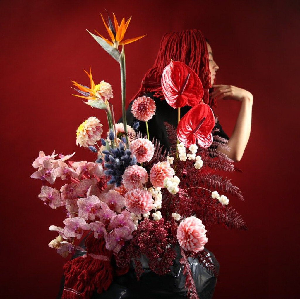 Lacy bird academy. Lacy bird academy. Букет лесси берд. Леси берд академия. Lacy bird цветы instagram.