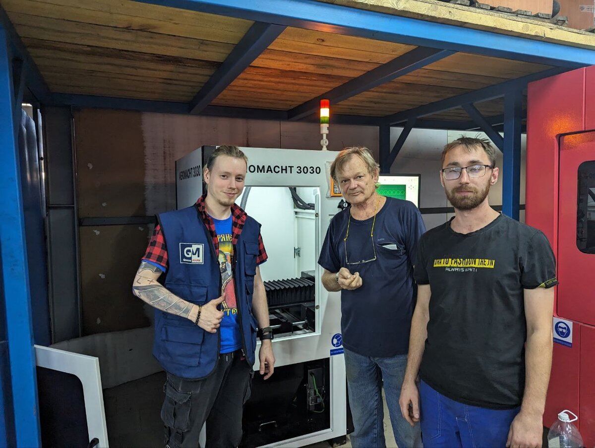 Лазерный мини станок для резки металла AEROMACHT Raycus 1500w