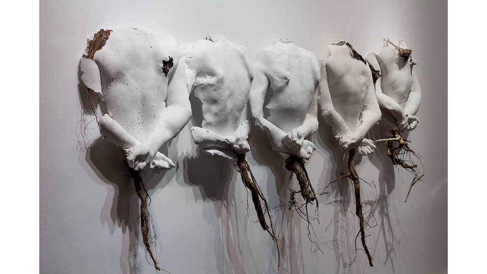 Фото: Маяна Насыбуллова; фотограф Владимир Жуланов📷«Позиция пленника», 2021