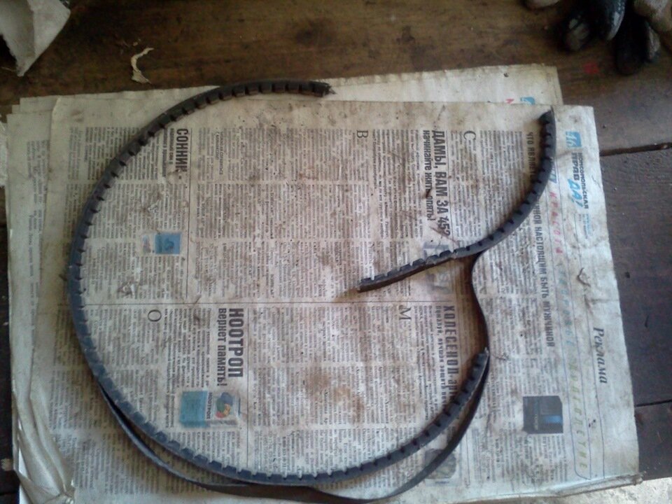 Ремень я сохранил до СТО. А эта фотография из сети.