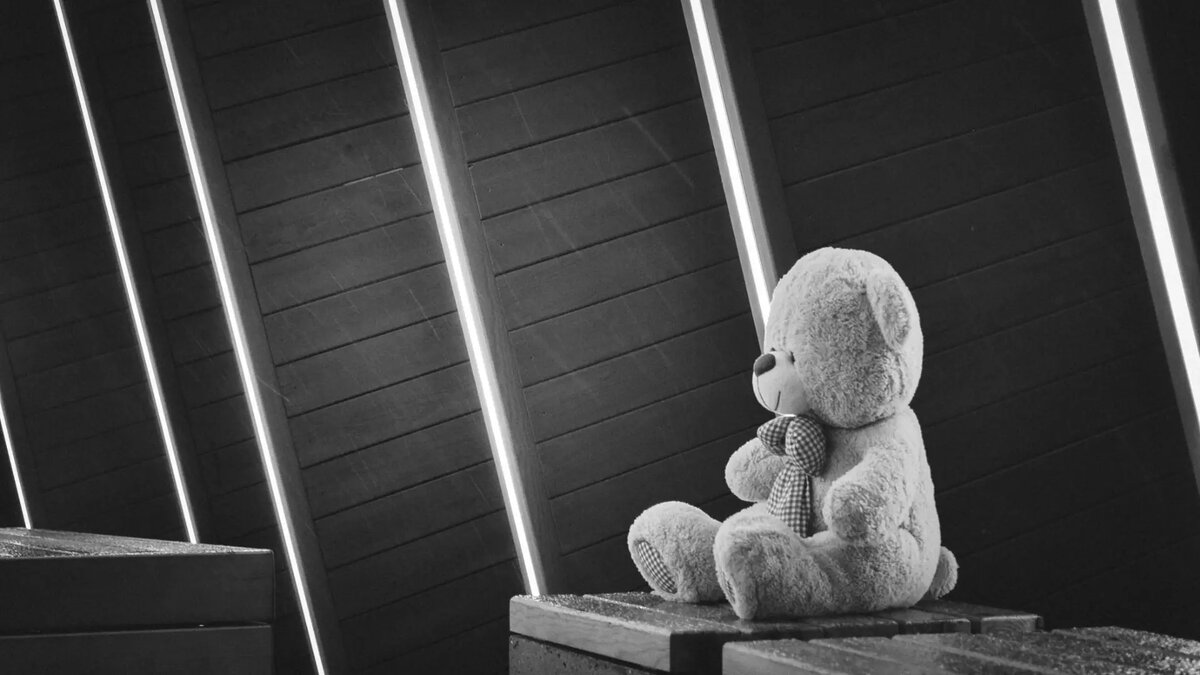     По данным исследований, около четверти пожилых людей во всем мире находятся в социальной изоляции, а также от 5 до 15% подростков.