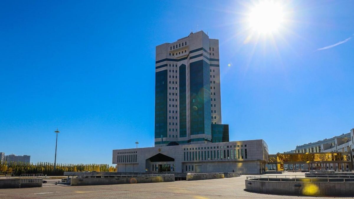    Фото: gov.kz Август Макаров