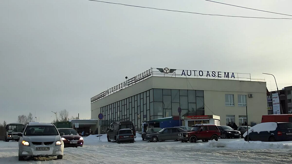     Известный перевозчик анонсировал отмену автобусных рейсов между Финляндией и Россией, сообщают в СМИ.