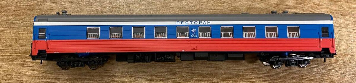 Модель вагона-ресторана в масштабе 1:87 от Евротрейн