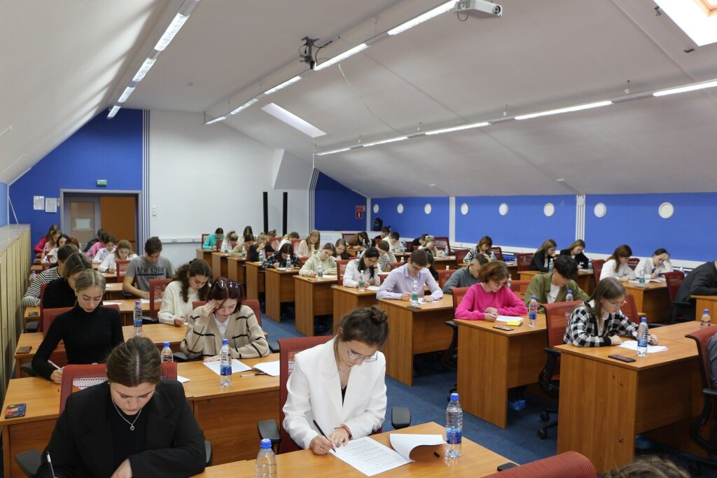 Старшеклассники Твери соревнуются за право лучшего знатока избирательного права