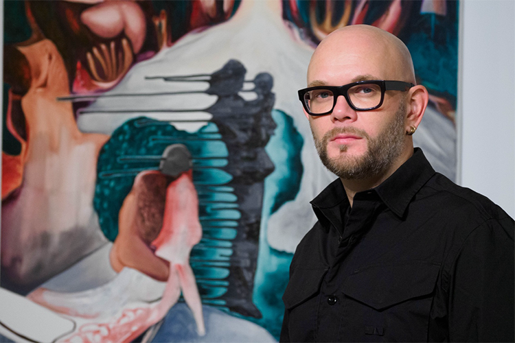    «Современное искусство — это искусство смыслов. Оно задает вопросы, образуется своеобразный процесс находок, потерь»