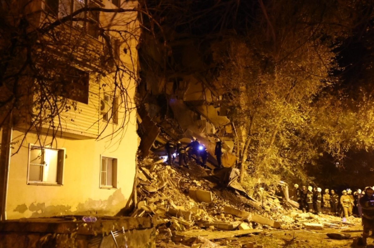    Жильцы рухнувшего дома в Астрахани жаловались в «Водоканал» на канализацию