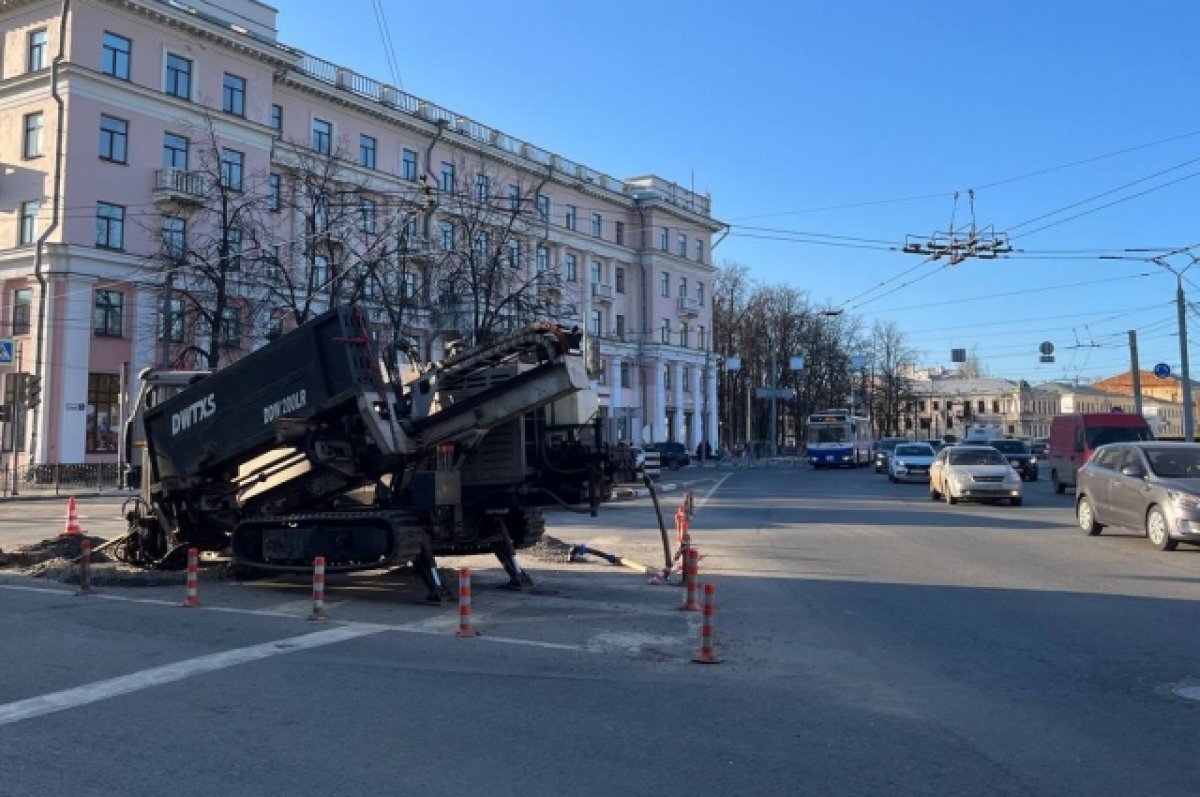    На улице Свободы в центре Ярославля запретят парковку