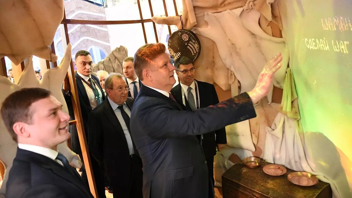     На международной выставке-форуме «Россия» вчера стартовали Дни регионов Сибири.