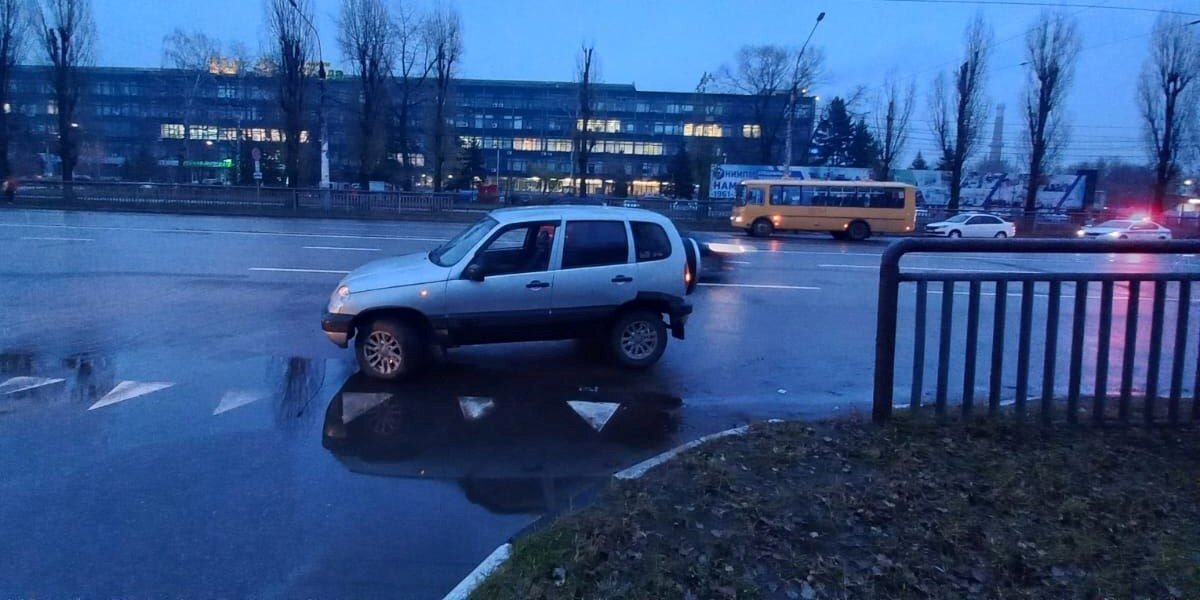 Питбайк врезался в пазик