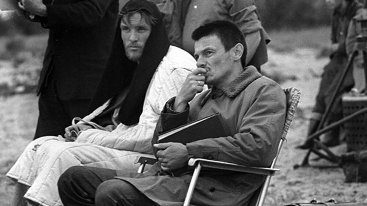 А. Солоницын и А. Тарковский на съёмках к/ф "Андрей Рублев"