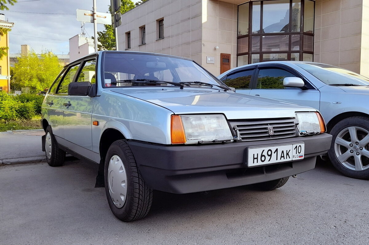 Рейтинг популярности автомобилей Lada по моделям за всю историю завода |  Лучшее из автомобильной истории | Дзен