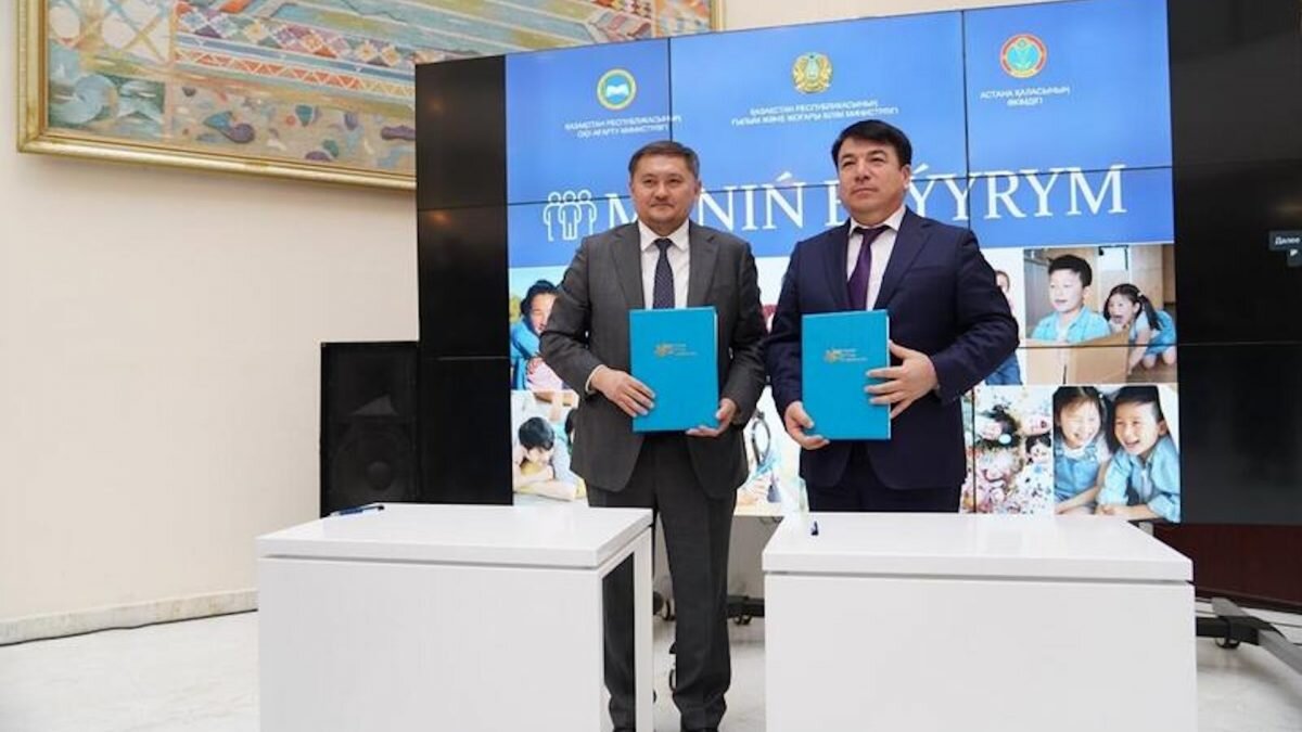    Фото: Gov.kz Август Макаров