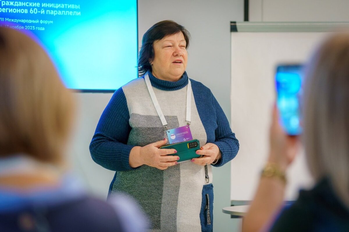    Общественники из Макеевки рассказали коллегам из Югры о своих социальных проектах