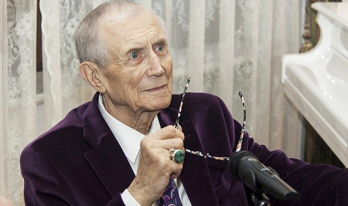 Евгений Александрович Евтушенко.