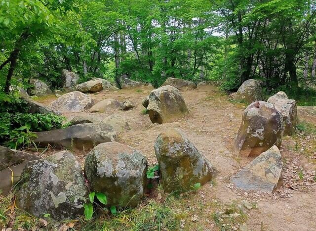 Энергопотоки видны на фото.