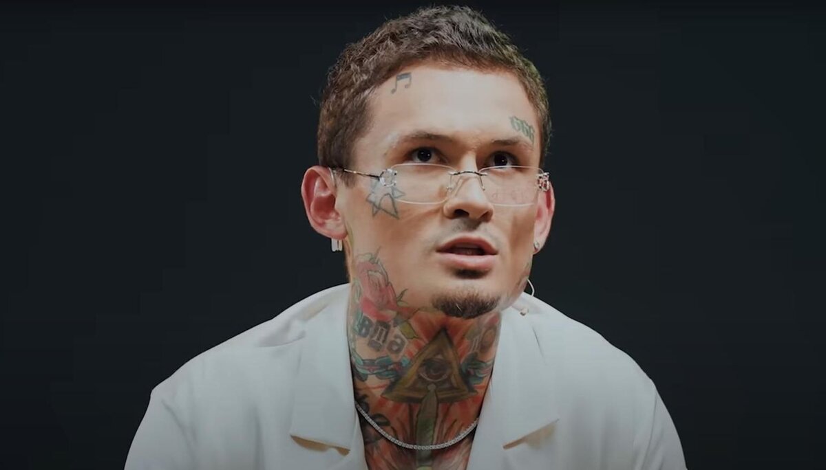 МОРГЕНШТЕРНУ* НУЖНЫ ГАРАНТИИ. СКРИНШОТ: ЮТУБ-КАНАЛ "ОСТОРОЖНО: СОБЧАК"