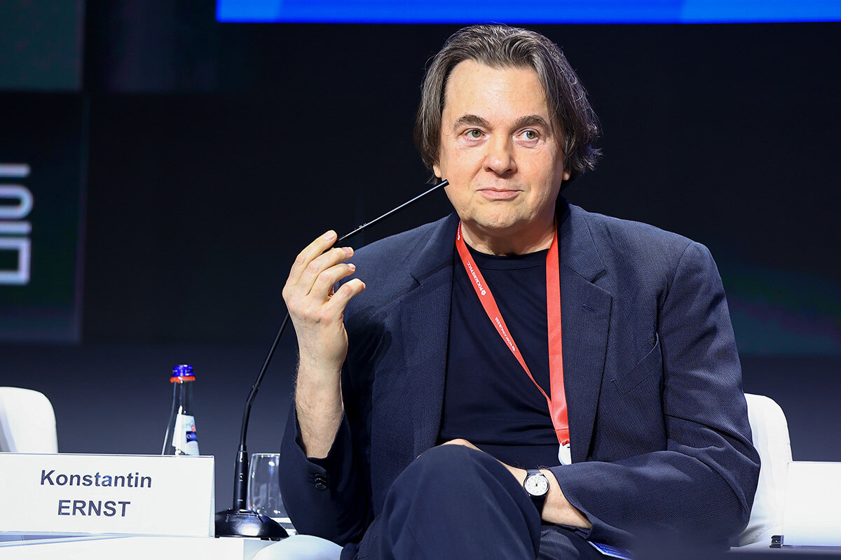 По словам гендира Первого канала, в новом конкурсе не будет никаких политических ограничений.  Фото: Фото из фотобанка Фонда Росконгресс / photo.roscongress.org / Денис Юнцев